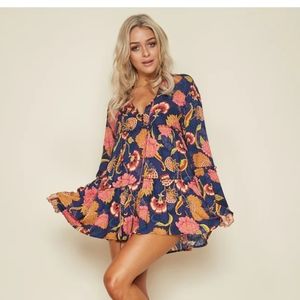 NWT $49 MORA HIPPIE BOHO TUNIC FLORAL BLOUSE LONG SLEEVE SIZE M